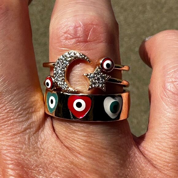 NEW 2 Rings Gold Band w/ Hearts Evil Eye Sz 6.5 + Adjustable Crescent Moon Star - Picture 1 of 11